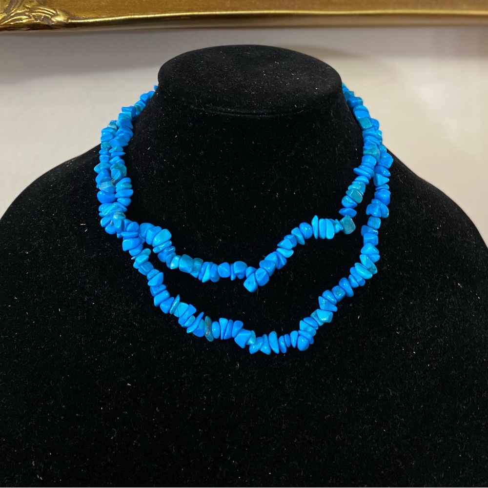 Bright Blue Chip Stone Bead Necklace